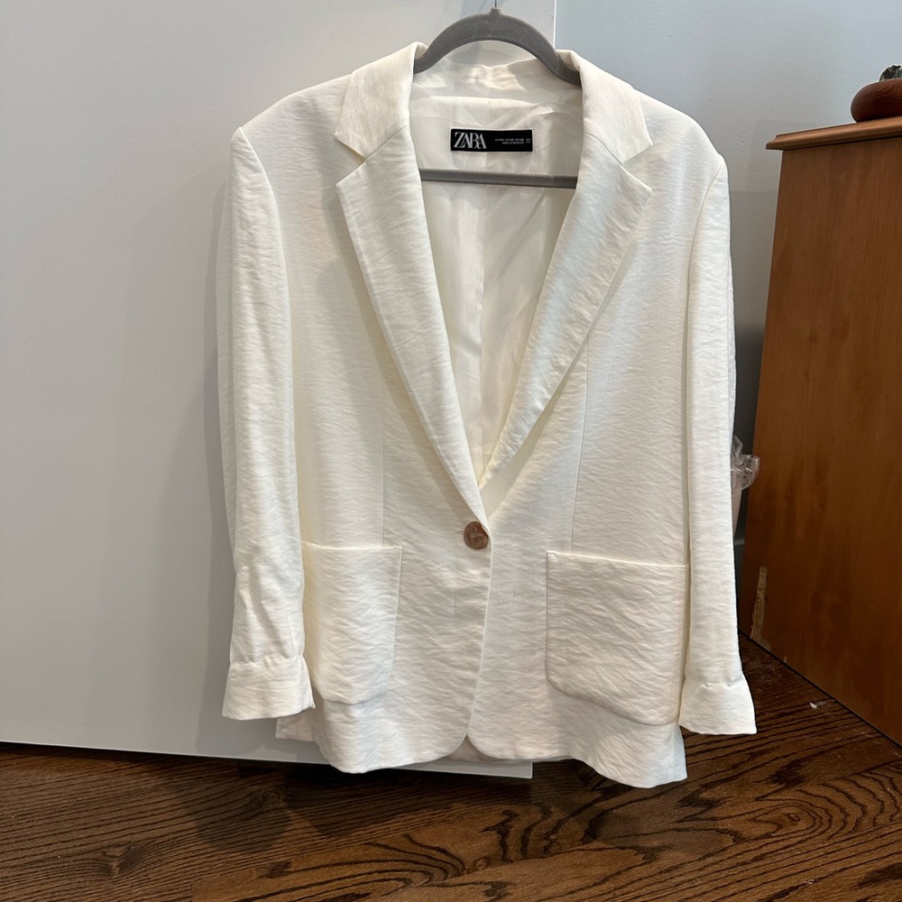 Zara white linen blazer